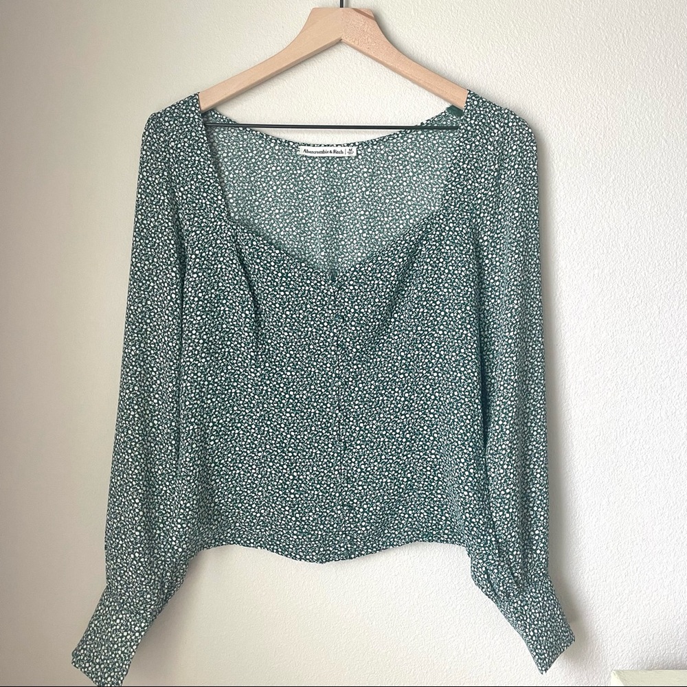 Abercrombie & Fitch top
